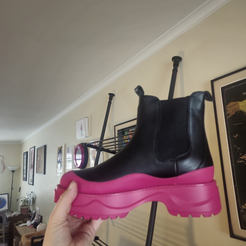 Dupree Two-Tone Leather Boot Michael Kors Size 9